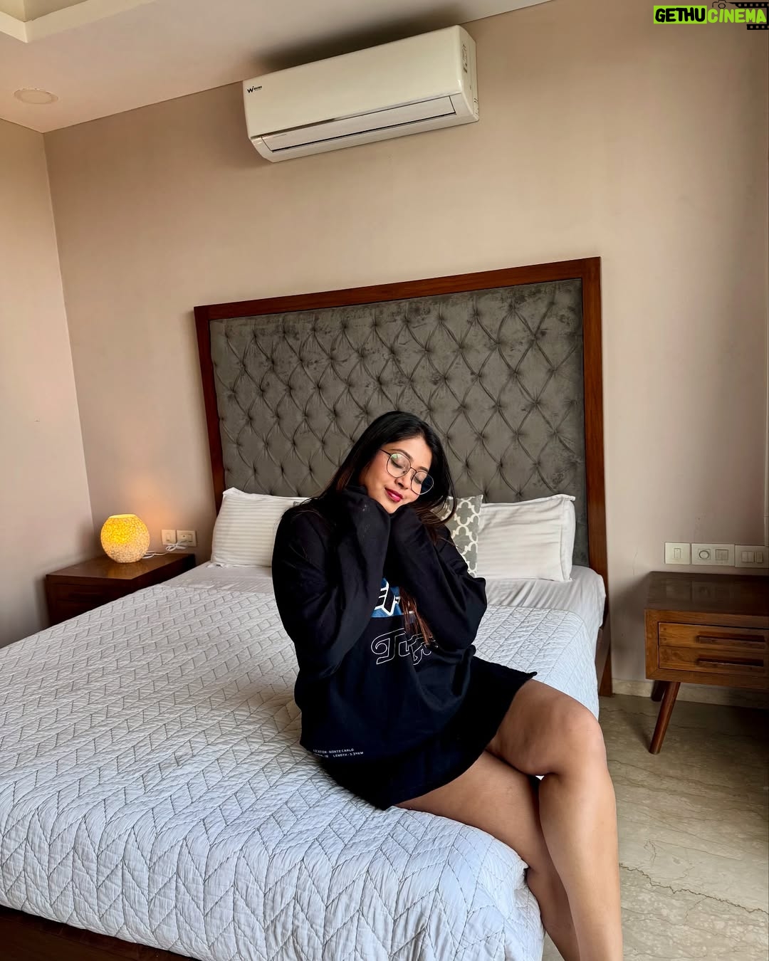 Kajalvp - 10.8K Likes - Doll’s spinster party dump 🗑️
