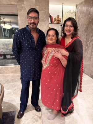 Kajol Instagram - Life is a cycle. Day before was Diwali and was the beginning of something and the end of something else. All we can say is that life is all about family and all about love. Om shanti shanti to one and all🙏
#HappyNewYear