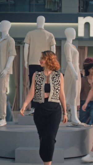 Kalki Koechlin Instagram - Forget the rulebook. ​

Kalki Koechlin ( @kalkikanmani ) is back with Max to flip the script on what ‘new’ means 🔄​
​
It’s the sparkle you add to the everyday✨, the remix only you can pull off.​

So, tell us… how new is your new?​

#HowNewIsYourNew #KalkiKoechlinxMax #MaxFashion #NewStylesEveryWeek​

[Max Fashion, Kalki Koechlin, Womens Wear, New Styles]​