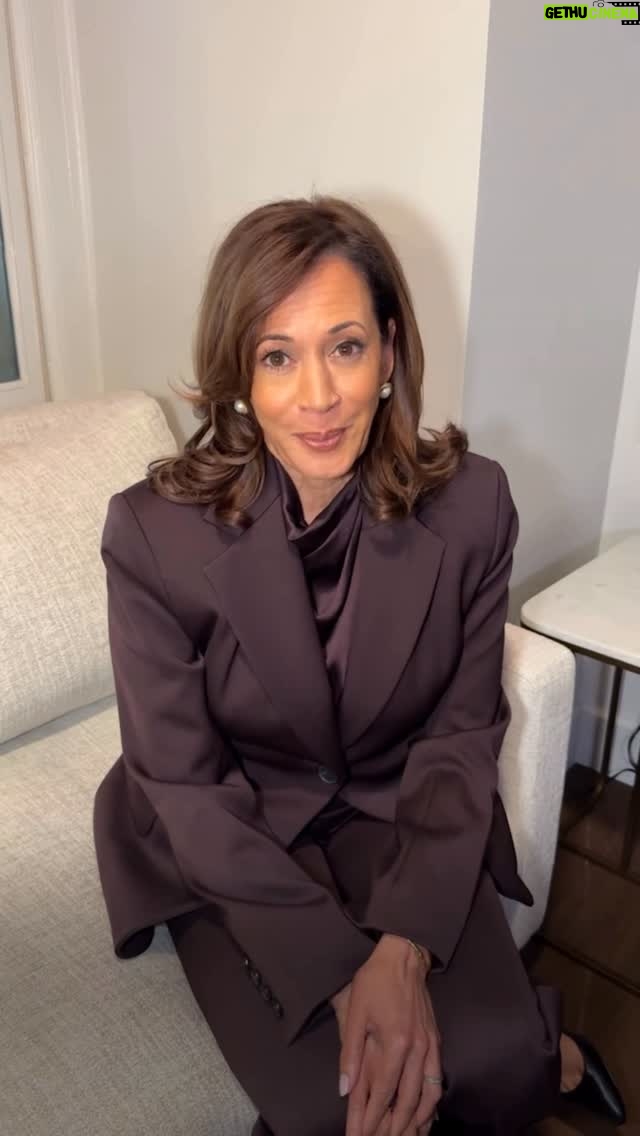 Kamala Harris - 470.2K Likes - In our country, the power is with the people. Tomorrow, October 18, I encourage you to join your neighbors in peaceful protest at a No Kings event.