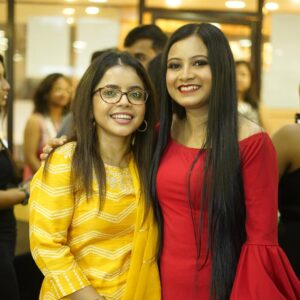 Kamalika Dey Instagram - Received the āMost Popular Digital Creatorā award from Twinkel Khanna ā¤ļø and Aman Yatan Verma. Thanks @inifdsaltlakekolkata .
Wearing @goindrilaofficial
Makeover @swagatas_makeup_mantra