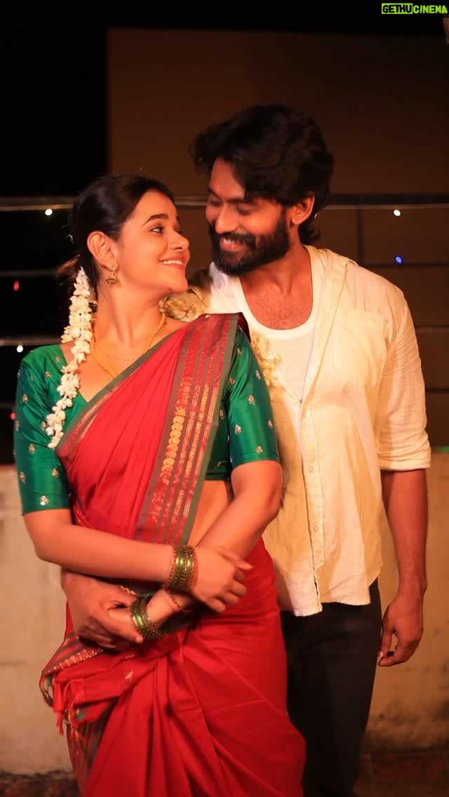 Kamarudin K - 151.8K Likes - Kenjurane🙈✨ kitta vandhu minjurane♥️

#vijaysethupathi #nithyamenon #vijaytv #love #tamilcinema #actor #kollywood #couplereel