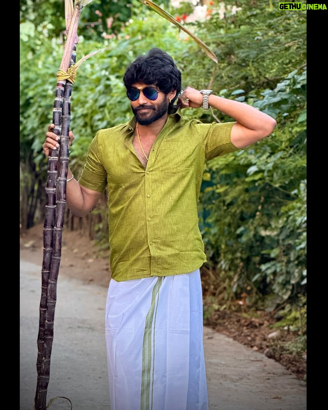 Kamarudin K - 53.3K Likes - Happy Pongal to my Anbu Nanbargal & (mine) Ennai Vazha vaikkum anbu rasigargal♥️
I will never you down ♥️🔥