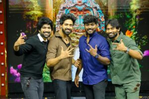 Kamarudin K Instagram - 8 manikku VIJAY TV la show paarunga #andakakasam 🤩
IPL lam highlights paathukkalam, Innikku show paarunga 🫣🫣
#rudranpraveen