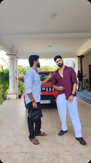 Kamarudin K Instagram - Sagalaigalin Ragalais part 2 🥶
#singleboys #happyboys #vijaytelevision #vijaytv #mahanadhi #vijaykumaran #viku #shootlife #actorlife