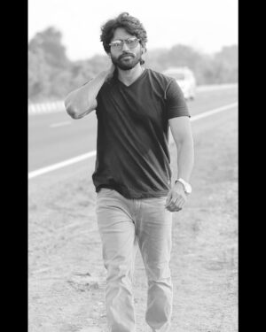 Kamarudin K Instagram - On my Way? 🖤
#vijaytelevision #mahanadhikumaran #vijaytv #tamil #biggboss #biggbosstamil #vijaytvserial #supersinger #tamilcinema #thalapathy #love #mahanadhiserialvijaytv #vijaytvshow #tamilserial #vijay #trending #tamilactress #kollywood #tamilstatus #chennai ##tamilmemes #instagram #dhanush