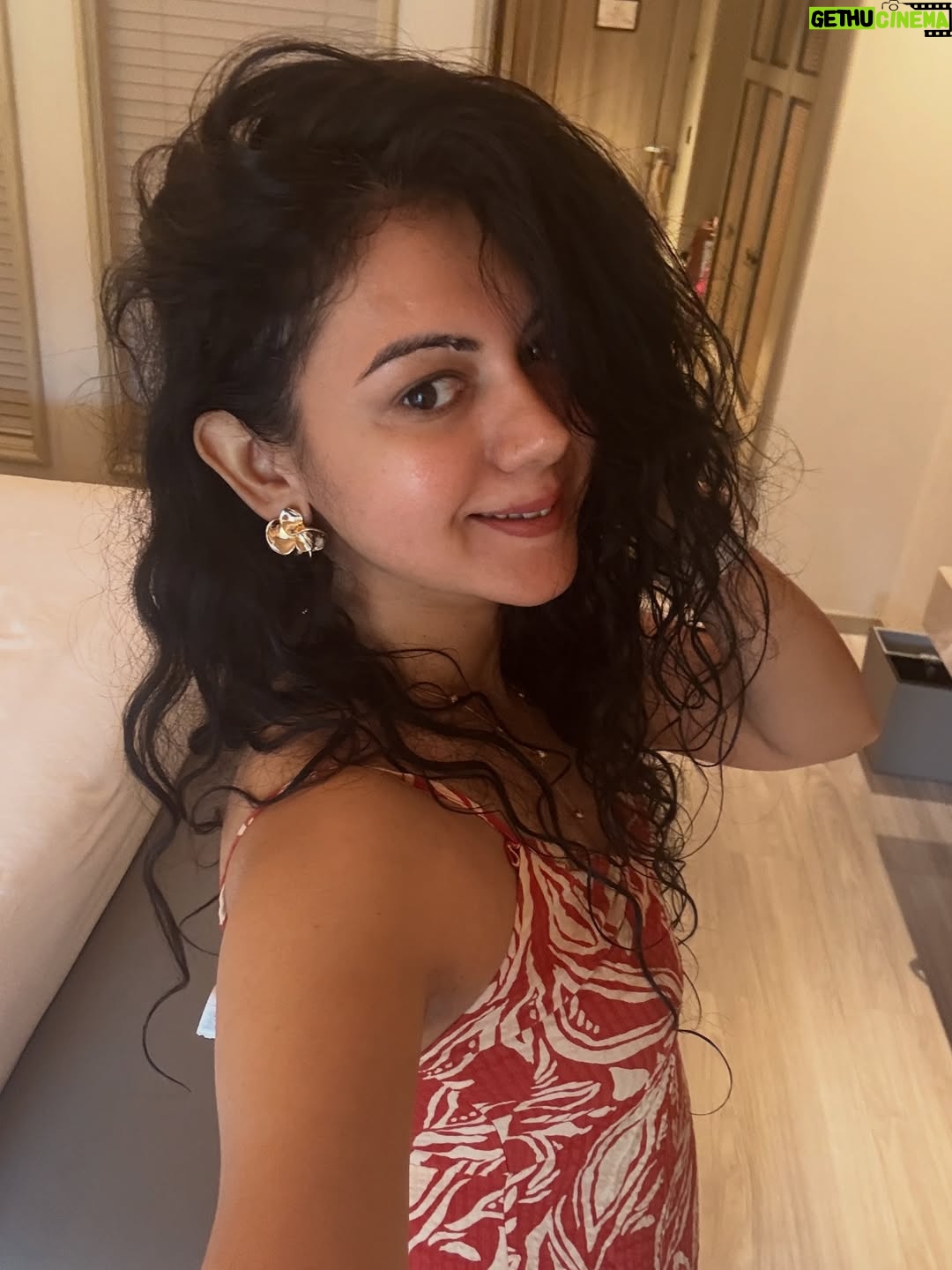 Kamna Jethmalani - 10.6K Likes - Just vibing in Goa 🧿