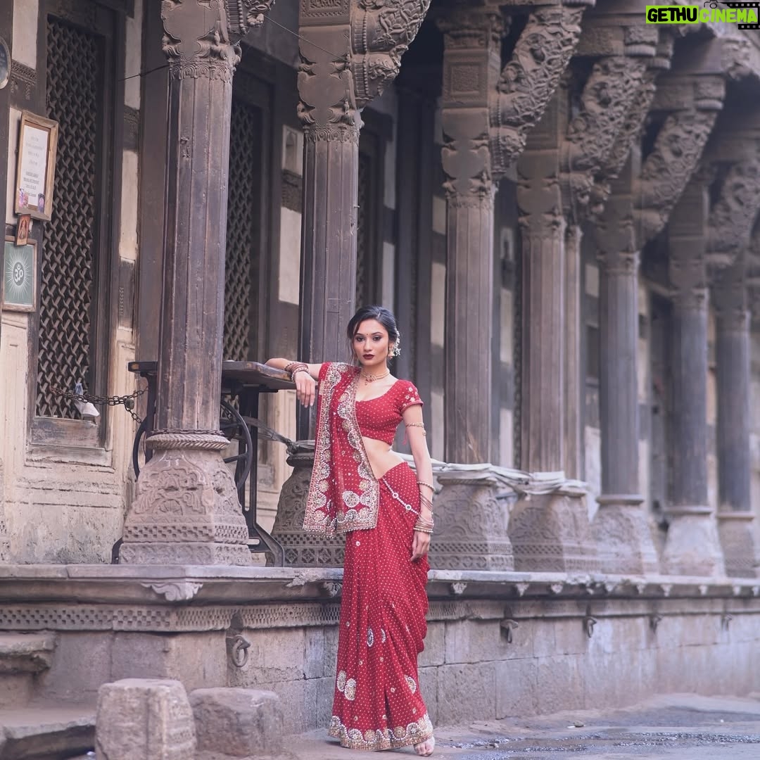 Kamya Vasa - 10.5K Likes - डरता जहाँ उनसे , वो हमसे डरते..🥀

📷- @mahadev_photography1921 
MUA- @nehallmakwana 
.
.
.
.
.
.
.
.
.
.
.
.
.
#explore #fyp #blessed