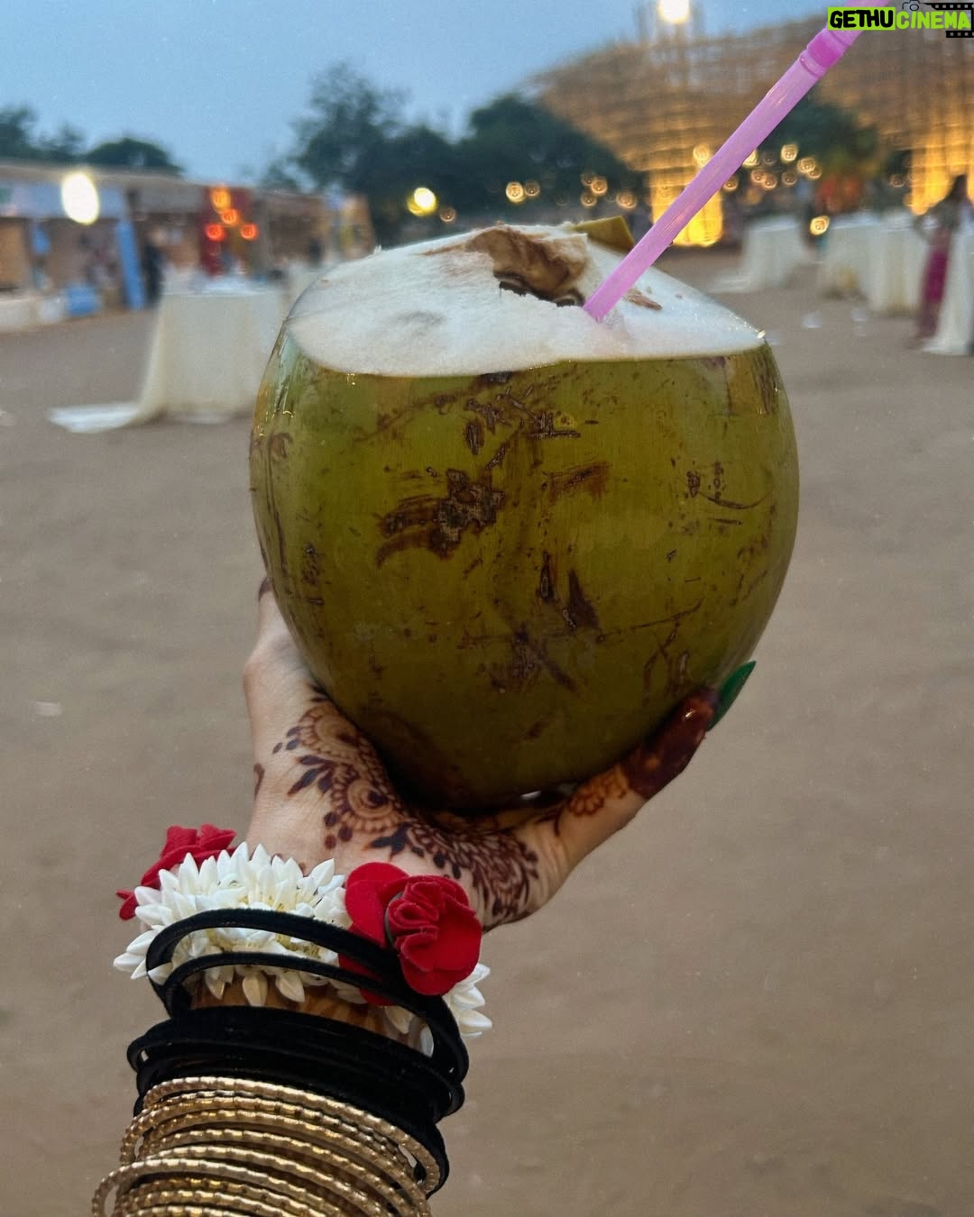 Kamya Vasa - 10K Likes - मैं चाँद निगल गयी दैय्या रे ..🌙

.
.
.
.
.
.
.
.
.
.
.
.
.
.
#explorepage #fyp