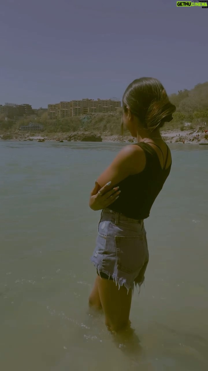 Kanak Gupta - 3 Likes - Gale lag ja❤️🙌🏻

@kanakgupta22 

#explorar #explorepage #réel #reelitfeelit #insta #instagood #instagram #less