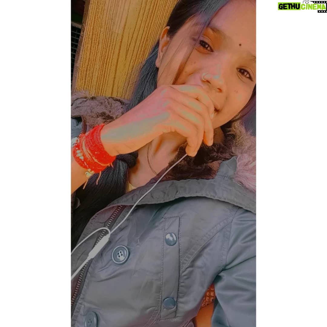 Kanak Gupta - 199 Likes - ___❤🌍😚🎇___
