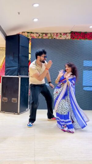 Kanchan Patwa Instagram - Dar gi thermameter te 😂🩺❤️ song artist @punit_choudhary____ W/ @kanchan_patwa