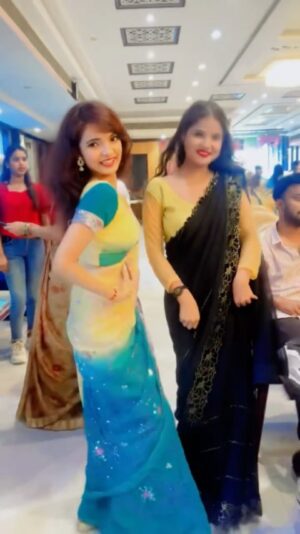 Kanchan Patwa Instagram - Sunoo ji keh ke bola karungi 🤩🖤
@kanchan_patwa W/ @ragini_5621