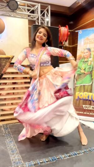 Kanchan Patwa Instagram - Kuch Notice Kiya 🤦♀️ Kesa Laga Dance 💃🥰💞
@kanchan_patwa @kanchanpatwa2025