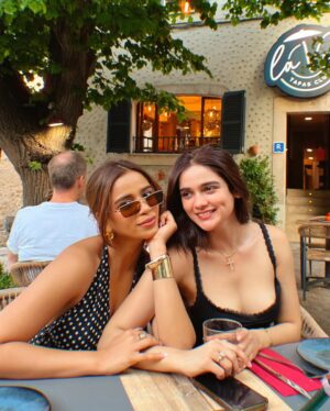 Kanchi Bhansali Instagram - summer dump ☀️
