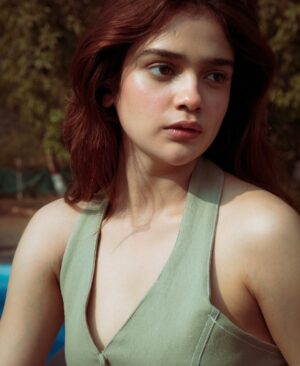 Kanchi Bhansali Instagram - shot by @ridgefernandes
make up by @kiiiaaa.___
hair by @preetbmakeup
wearing @ri.dg.ed
location @thechlorophyllestate
