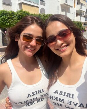Kanchi Bhansali Instagram - summer dump ☀️
