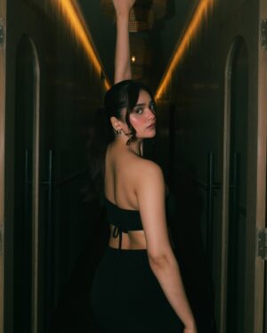 Kanchi Bhansali Instagram - loved shooting at @thechlorophyllestate
shot by @ridgefernandes
mua @kiiiaaa.___
hair @preetbmakeup