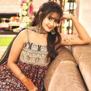 Kanchi Singh Instagram - नूर🖤