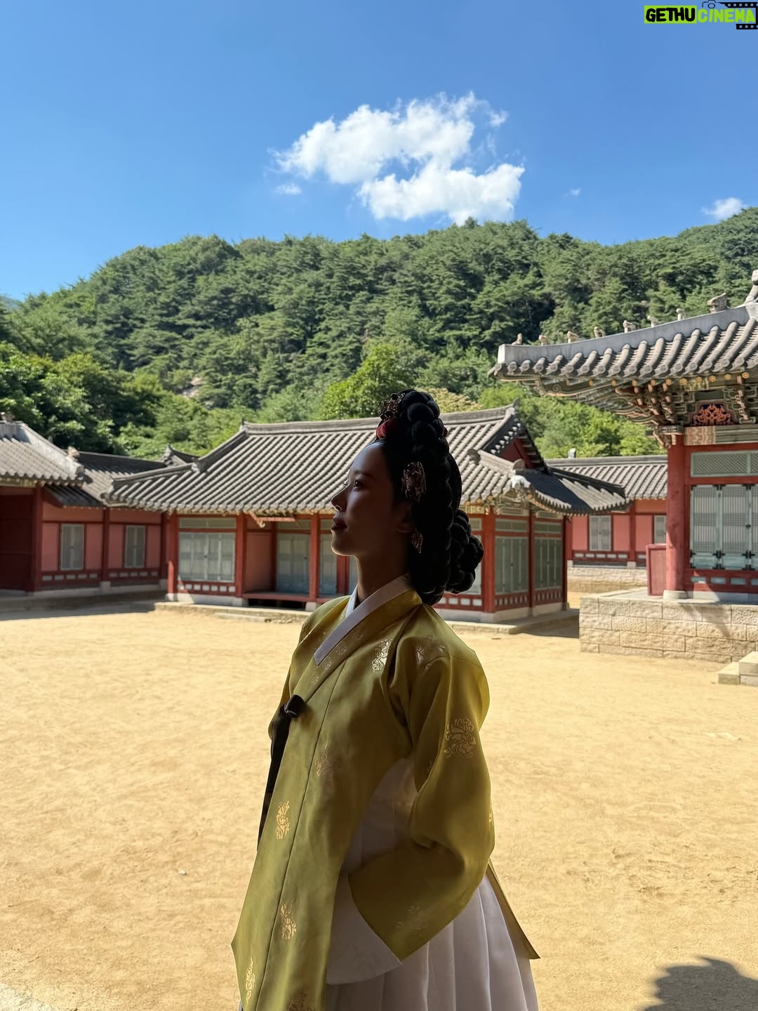 Kang Hanna - 159.3K Likes - 오늘은 폭셰데이👸🏻

#폭군의셰프 #BonAppetitYourMajesty
