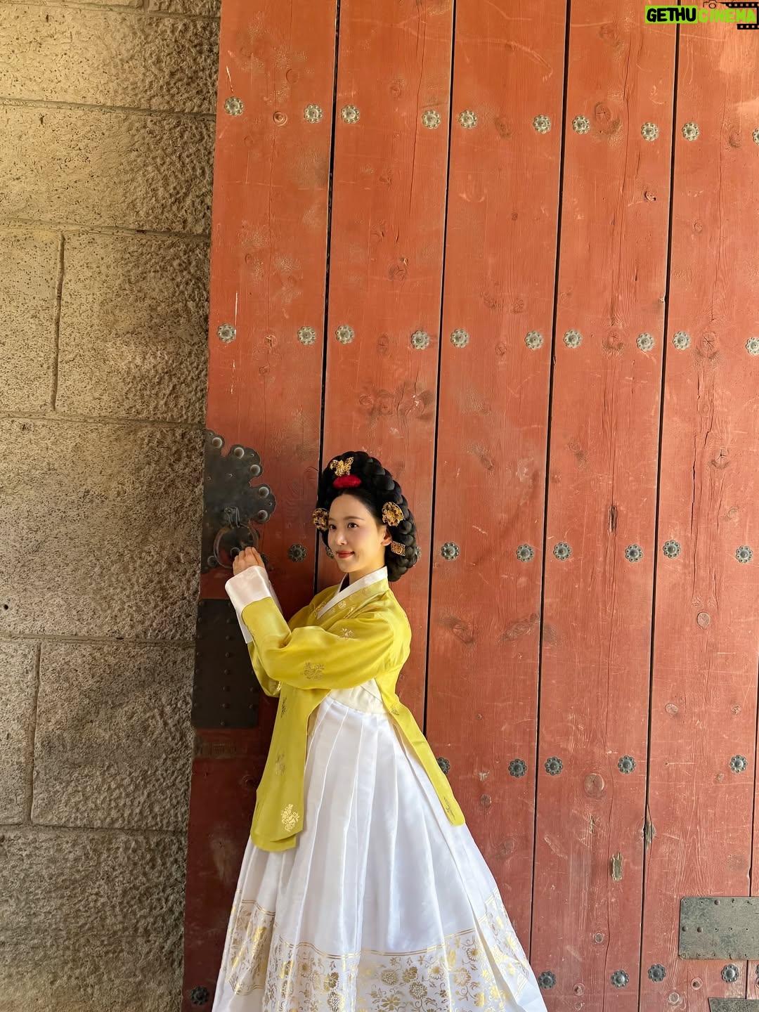 Kang Hanna - 159.3K Likes - 오늘은 폭셰데이👸🏻

#폭군의셰프 #BonAppetitYourMajesty