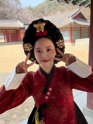 Kang Hanna Instagram - 강목주💋

#폭군의셰프 #BonAppetitYourMajesty