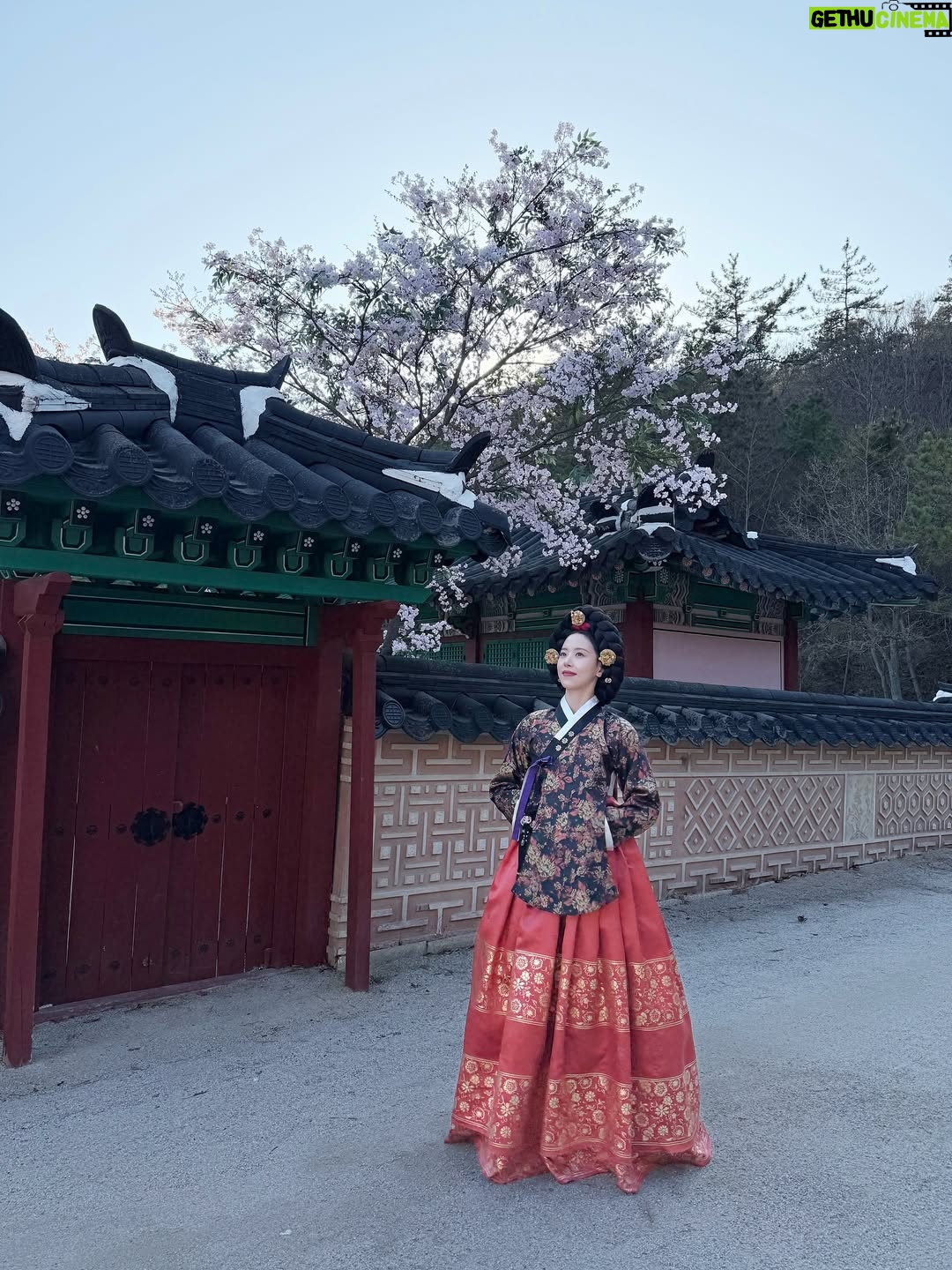 Kang Hanna - 263.4K Likes - 강목주💋

#폭군의셰프 #BonAppetitYourMajesty