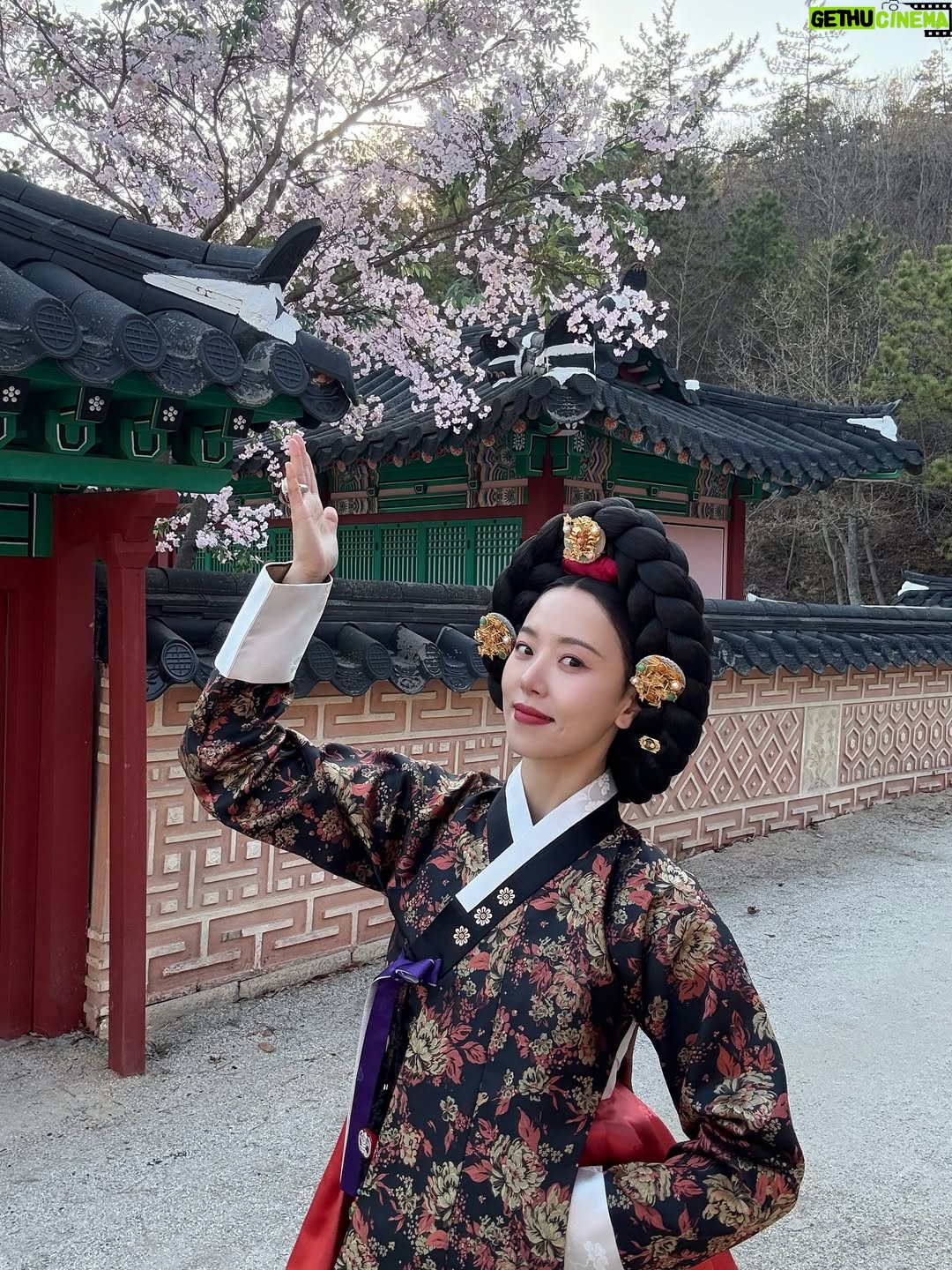 Kang Hanna - 263.4K Likes - 강목주💋

#폭군의셰프 #BonAppetitYourMajesty