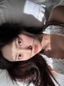 Actress Kang Hye-won HD Photos and Wallpapers October 2025