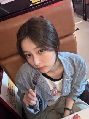 Kang Hye-won Instagram - 🥞...ჱ̒ ｰ̀֊ｰ́ )