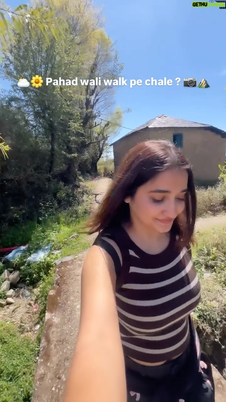 Kangan Khandelwal - 24.2K Likes - Still not over Bir 🥹♥️
#himachal #pahad #explorepage✨ #trendingreels