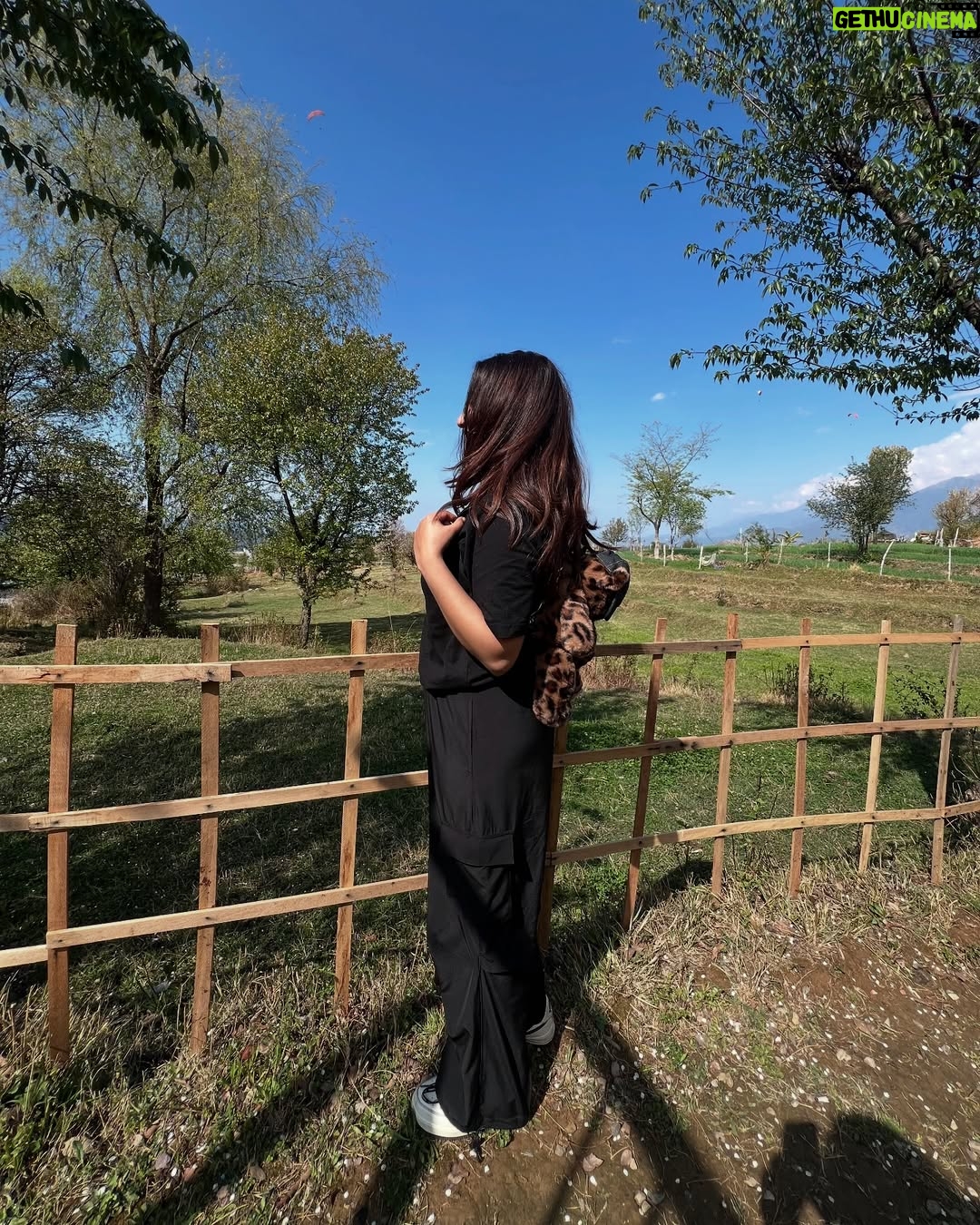 Kangan Khandelwal - 51K Likes - Back to my fav place 💛🪂
#travel #birbilling⛰️ #peace #travelbloggerlife