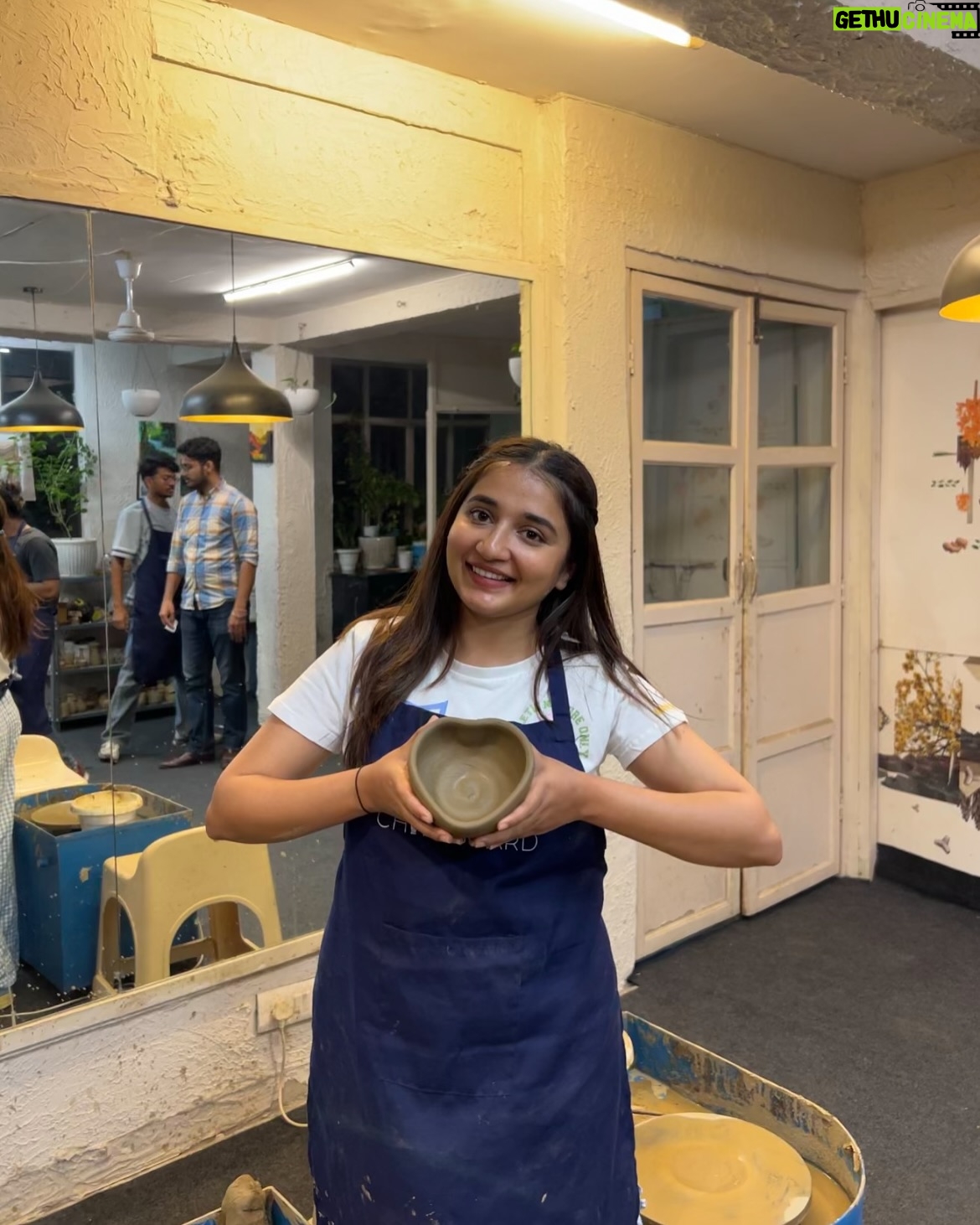 Kangan Khandelwal - 54.7K Likes - Playing with clay ♥️🐧

#lifeofk #explore #love #pottery #love #artwork