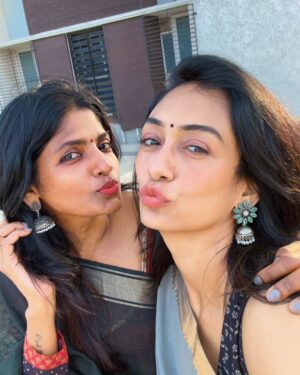 Kani Thiru Instagram - My constants 👭🧍♀️🧿🧿!!