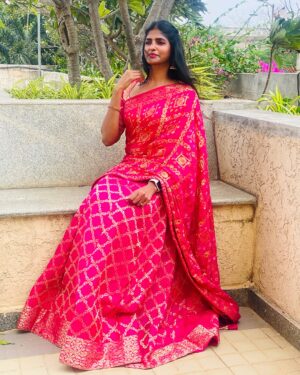 Kani Thiru Instagram - Let’s flip to traditional ✨🫶🏼👸🏻
Thanks @kirthikapremkumar for designing and styling this beautiful lehenga 💖🪷
Brand @mattramai
#goodvibes #possitivestart #newyearnewme #traditional #chennai #pink #saree #love #life #ootd