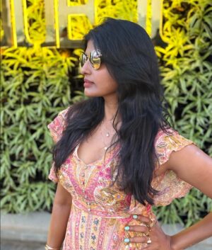 Kani Thiru Instagram - Just one of those days that stayed quiet in my gallery 💛📷
#UnpostedMoments #BangaloreVibes #GalleryGlowUp #SoftGlamMood #feelgood