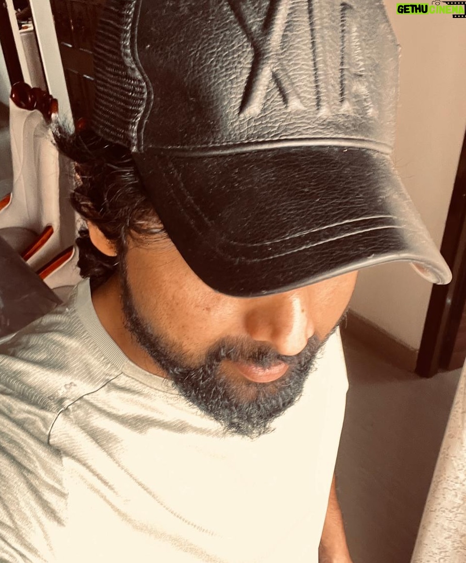 Kani Thiru - 48.3K Likes - Love u da bava😘😘avloooooooo love u💖

With all the love I hold in my heart for u wishing u  a life filled with beauty, joy, and everything ur soul ever dreamt of💝💝
U  deserve so much more than everything u’ve already achieved✨✨ can’t wait to see it all unfold, with my hand in yours💕💞
💫 Happy happy Birthday da bava 🥳
Stay blessed 😘🫶🏼💫