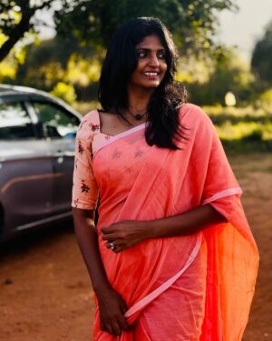 Kani Thiru Instagram - 🫶🏼✨🎀🌱🪷
Saree @mattramai @kirthikapremkumar 🤍
Blouse @vivarnaa_design_studio @typical_cancerian1 🤍
#solitude #naturephotography #naturelover
#saree #sareelove #feelinggood #mylife#newyear
#newpost