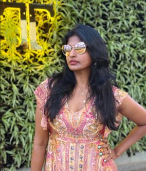 Kani Thiru Instagram - Just one of those days that stayed quiet in my gallery 💛📷
#UnpostedMoments #BangaloreVibes #GalleryGlowUp #SoftGlamMood #feelgood