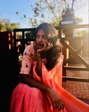 Kani Thiru Instagram - 🫶🏼✨🎀🌱🪷
Saree @mattramai @kirthikapremkumar 🤍
Blouse @vivarnaa_design_studio @typical_cancerian1 🤍
#solitude #naturephotography #naturelover
#saree #sareelove #feelinggood #mylife#newyear
#newpost