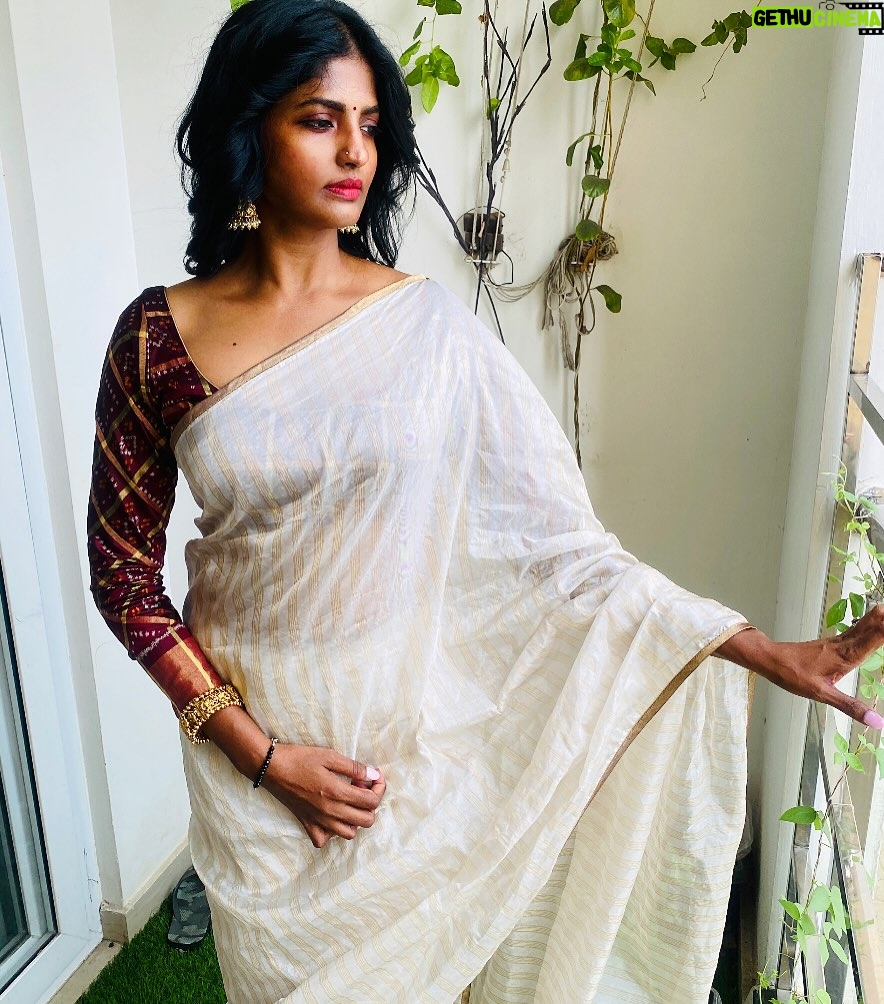 Kani Thiru - 16.7K Likes - Feeling beautiful with this elegant piece of saree and blouse exclusively Design and styled by @kirthikapremkumar @mattramai 🤍🤎💕