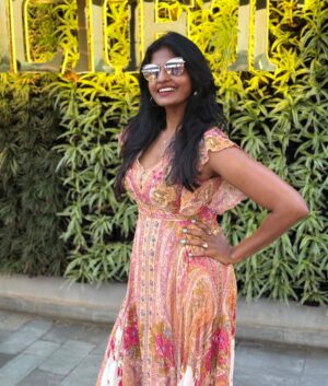 Kani Thiru Instagram - Just one of those days that stayed quiet in my gallery 💛📷
#UnpostedMoments #BangaloreVibes #GalleryGlowUp #SoftGlamMood #feelgood