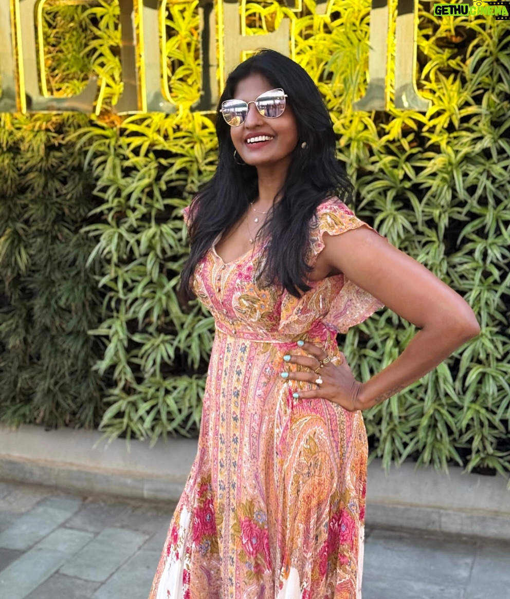 Kani Thiru - 15.6K Likes - Just one of those days that stayed quiet in my gallery 💛📷

#UnpostedMoments #BangaloreVibes #GalleryGlowUp #SoftGlamMood #feelgood