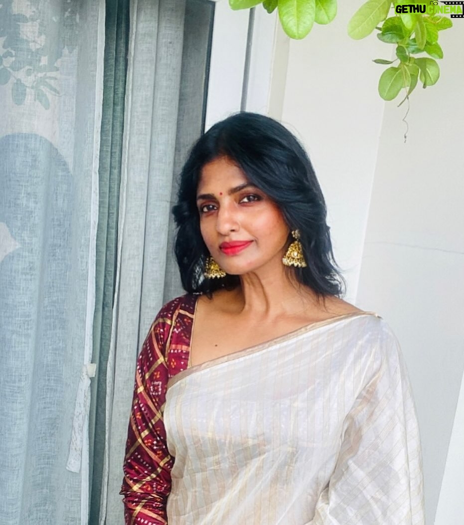 Kani Thiru - 16.7K Likes - Feeling beautiful with this elegant piece of saree and blouse exclusively Design and styled by @kirthikapremkumar @mattramai 🤍🤎💕