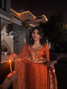 Actress Kanika Mann HD Photos and Wallpapers October 2025