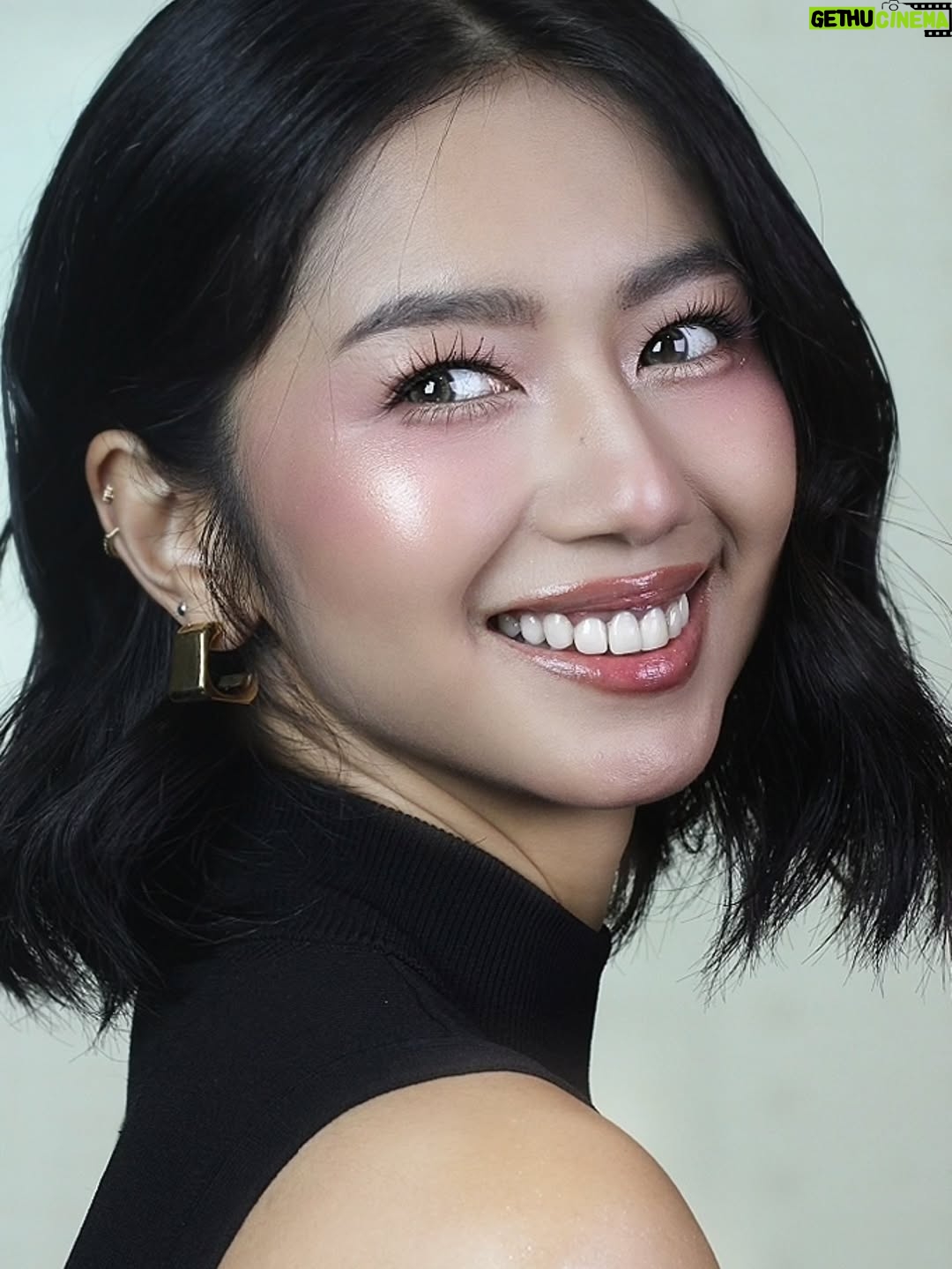 Kaori Oinuma - 7.5K Likes - ⭐ 𝙆𝙖𝙤𝙧𝙞 𝙊𝙞𝙣𝙪𝙢𝙖 ⭐

Reunited with this beautiful lady. Second time on my makeup chair @kaori_oinuma for "𝙍𝙤𝙢𝙖𝙣𝙘𝙚 𝙍𝙚𝙗𝙤𝙤𝙩" of @iwantofficial Movie Screening. 🎥

Styling: @carlieheartsyou of @mesmyrrhized
Hairstyling: @sorab.siao
Makeup Artist: yours truly @guillyvalenzuela
Assisted by @njguevara of #SignaturebyGuillano

- special thanks mars @vaughnic labyah 🩵

#KaoriOinuma #Kaori #Celebritymakeupartist #celebritymakeup  #makeup #makeupartist #makeupartistphilippines #makeupartistmanila #makeupartistmnl #makeupartistph #mua #muamanila #muaph #muaphilippines #hmua #hmuamanila #hmuaphilippines #hmuaph #beauty #beautymakeup #SignaturebyGuillano