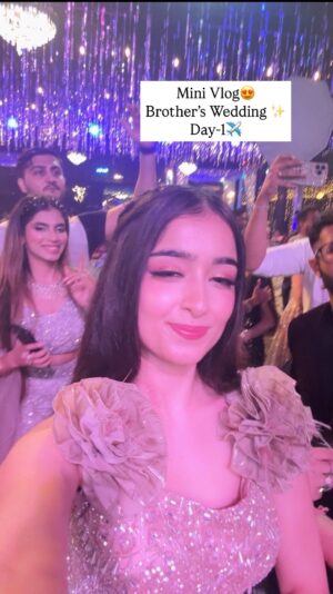 Kareena Tekwani Instagram - Day 1 of My Cousin’s Grand Wedding!!💃🤌🏻💍
Mini Vlog (Ep-4) at Khajuraho✈️
Sooo guys! The Youtube Vlog is still in the editing process and will take a longer time to post, since it’s really difficult to manage 2 platforms at the same time, but here’s the crazy bit and highlights of the wedding!
Meanwhile enjoy these! And don’t forget to show your love for more such mini vlogs✅😍
(Mini Vlog, Khajuraho, Grand Wedding, Indian Weddings, Haldi Ceremony, Wedding Vlog, Baarat, Joint Family Fun)
#minivlog #weddingvlog #wedding #shaadiseason #shaadisaga #weddinginspiration #haldiceremony #ringceremony #vlog #shaadivlog #indianwedding #weddingmakeup #vlogs #khajurahowedding