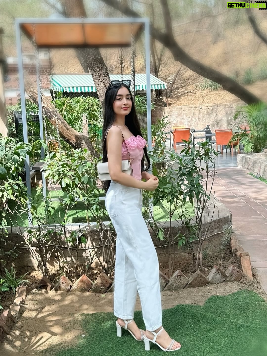 Kareena Tekwani - 4.9K Likes - Self love era🎀