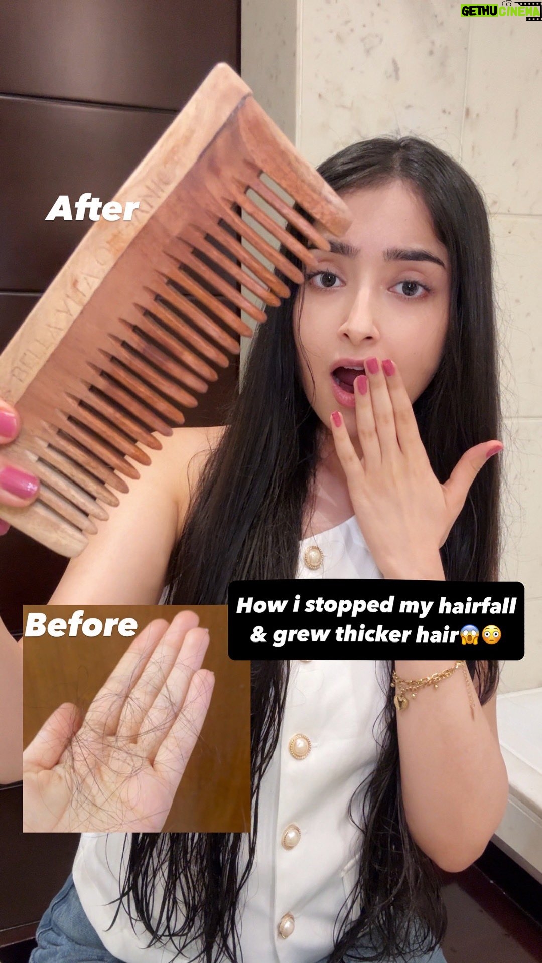 Kareena Tekwani - 3K Likes - Didn’t wash my hair for 4 LONG Days & when i did, THIS is what happened!😳

Drop “growth” to get this🔗

I lost just a few hair strands as compared to what i would lose a few months back, since i made sure to work on my receding hairline, which gave me a surprising hairfall reduction too!!

This hair growth serum has worked amazingly for me in the past as well to reduce hairfall, grow new baby hair while making the hair super healthy & strong!

Pro tip : Use 3-4 drops every night ( it doesn’t make hair greasy ) 

|AD|
#hairgrowth #hairfallreduction #thickhair #hairgrowthserum #healthyhair #redensyl #hairfallcontrol