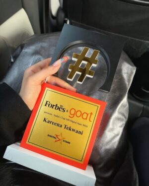 Kareena Tekwani Instagram - Made Mom & Dad Proud❤️
Thank you @forbesindia @goat_india_ for this life-changing feature & award ✨
Truly honored to be featured as one of the Top 100 Digital Stars of 2024! Couldn’t be more grateful for this recognition 💕
And to my audience- I have no words, just pure admiration towards y’all! This is our FIRST AWARD in this field (Except for YT PlayButton ofc✨) and it HAD to be Forbes! This still feels like a dream, THANK YOUU for the massive love & support that we could finally reach here! Love and only love❣️
( Forbes India, Forbes India’s Top 100 Digital Stars, Digital Stars Award )